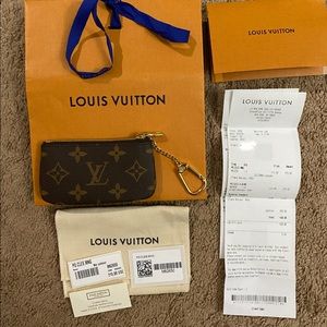 Auth New Louis Vuitton Key Pouch Monogram